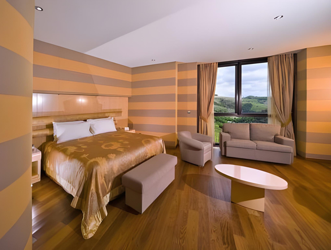 Bedroom 12