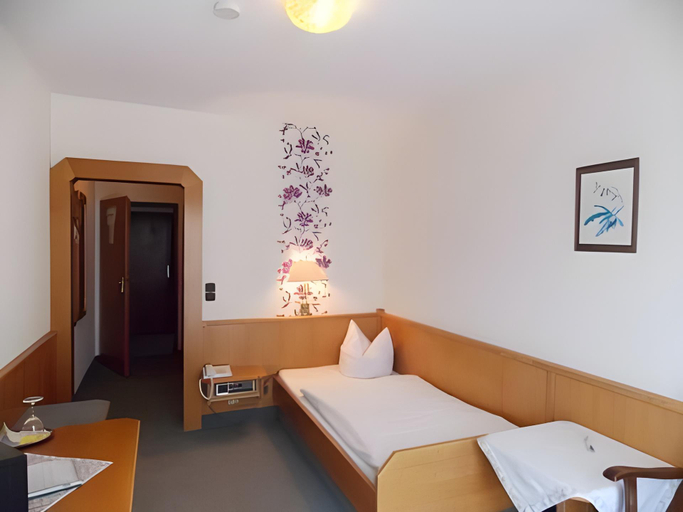 Bedroom 9
