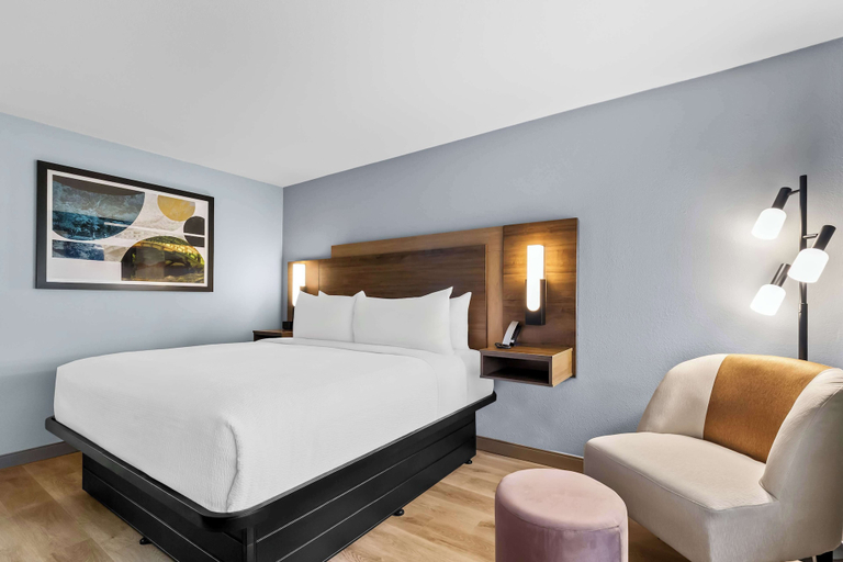 Bedroom 14