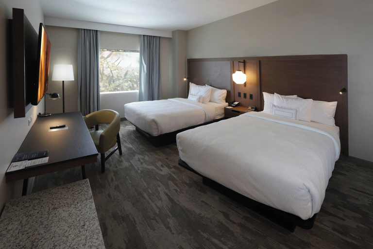 Bedroom 4, Fairfield Inn & Suites by Marriott Mexicali, Mexicali