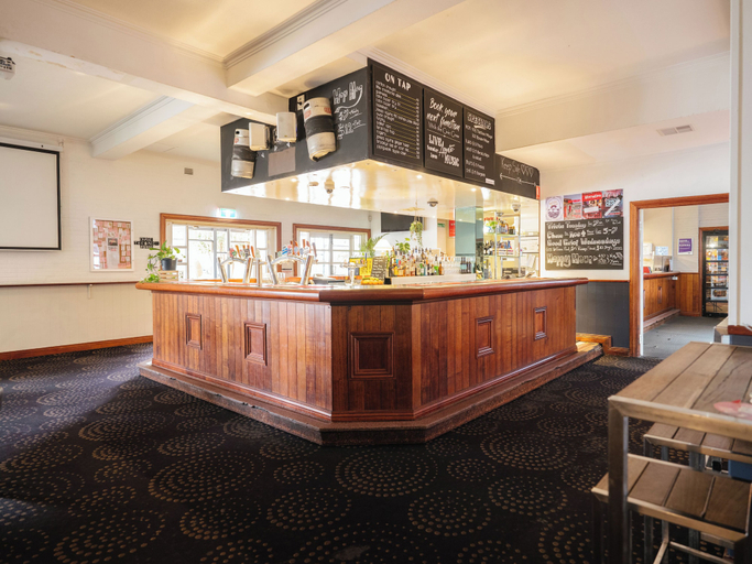 Food & Drinks 5, The Civic Hotel, Bayswater