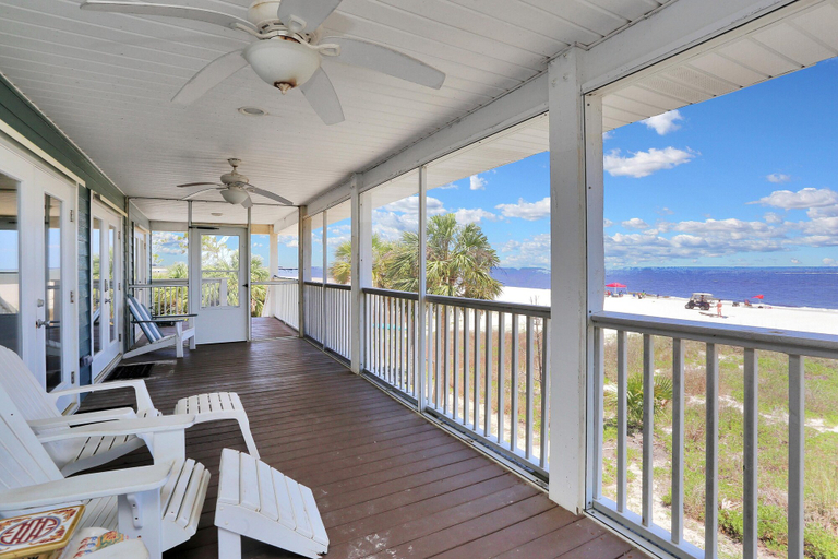 Others 5, The Beach House, Gulf