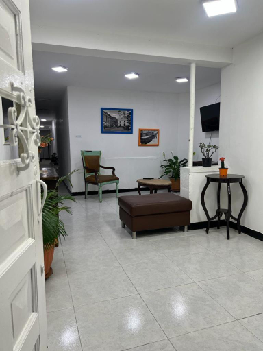 Others 5, La casa del tranvia, Medellín