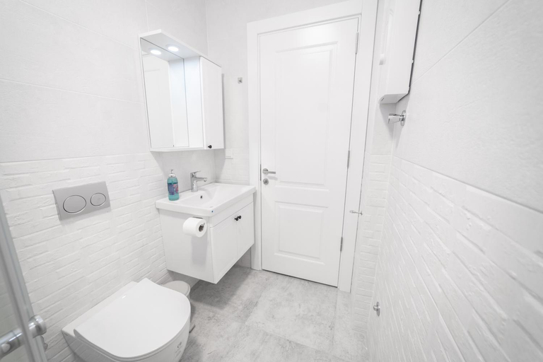 Bathroom, Butik Mor Salkım Evleri, Datça