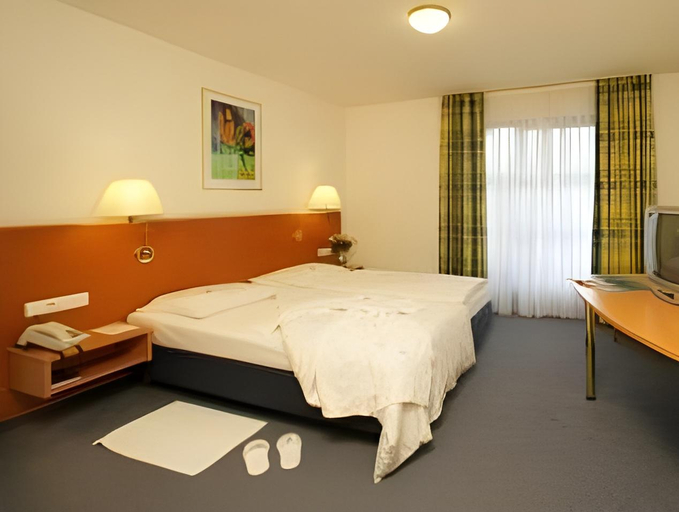 Bedroom 10