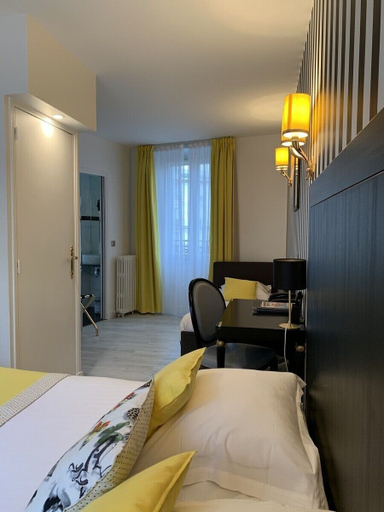 Bedroom 3, Hotel Riviera Elysées, Paris