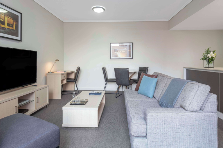 Bedroom 4, Oaks Brisbane Festival Suites, Brisbane