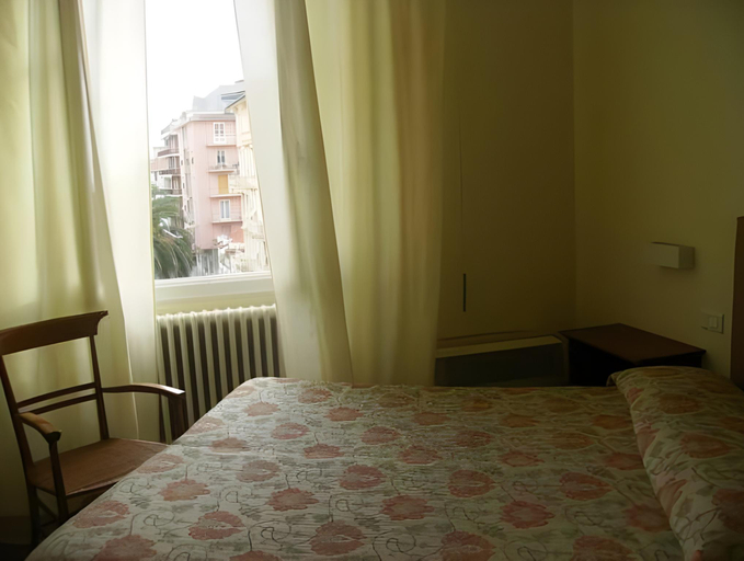 Bedroom 12