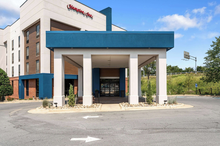 Exterior & Views 2, Hampton Inn Front Royal, Warren