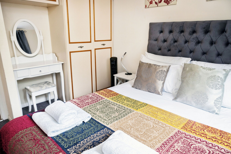Bedroom 4, 2 Bed Flat - Sleeps 4 - Parking - Wifi, Aberdeen