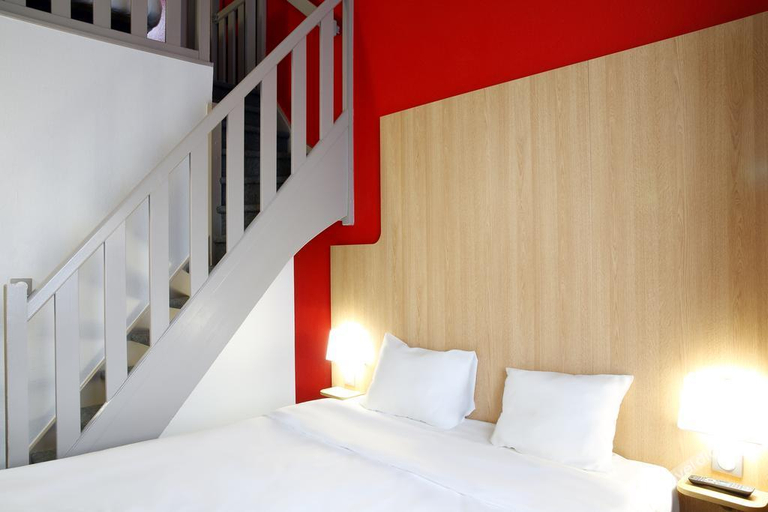 Bedroom 2, B&B HOTEL Marseille La Valentine, Bouches-du-Rhône