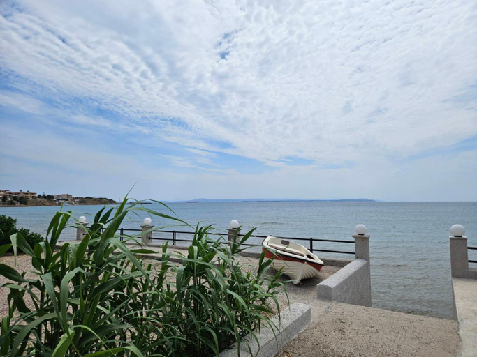 Others 5, Platsa Apartments, North Aegean