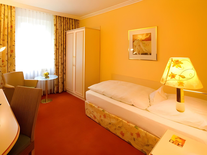 Bedroom 8