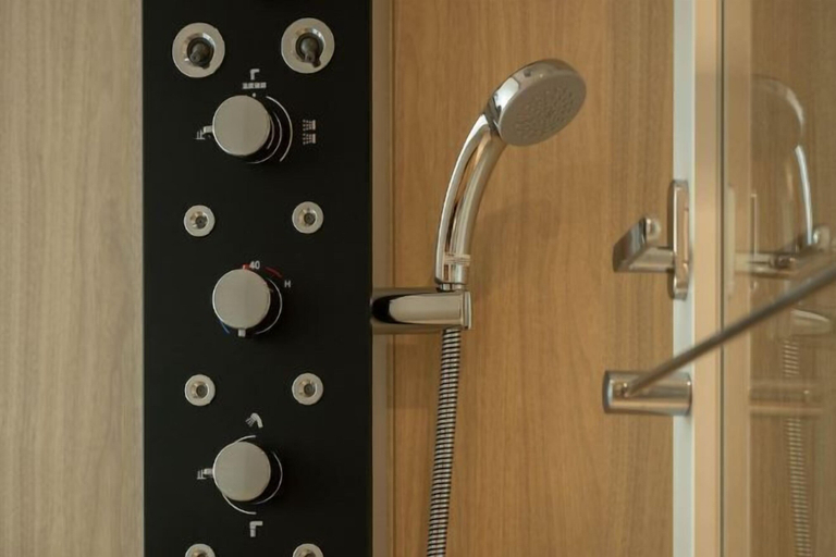 Bathroom 13