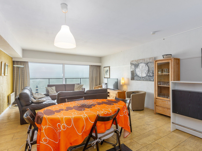 Dining 2, Apartment on the 9th Floor With sea View, West-Vlaanderen