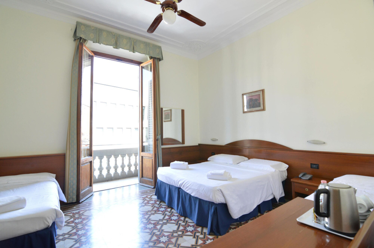 Bedroom 3, Hotel Palazzo Vecchio, Florence