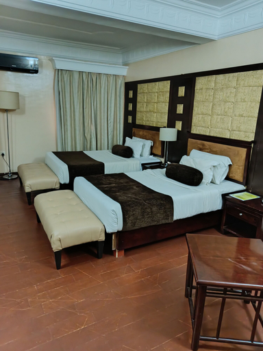 Bedroom 2, Owu Crown Hotel, Lagelu