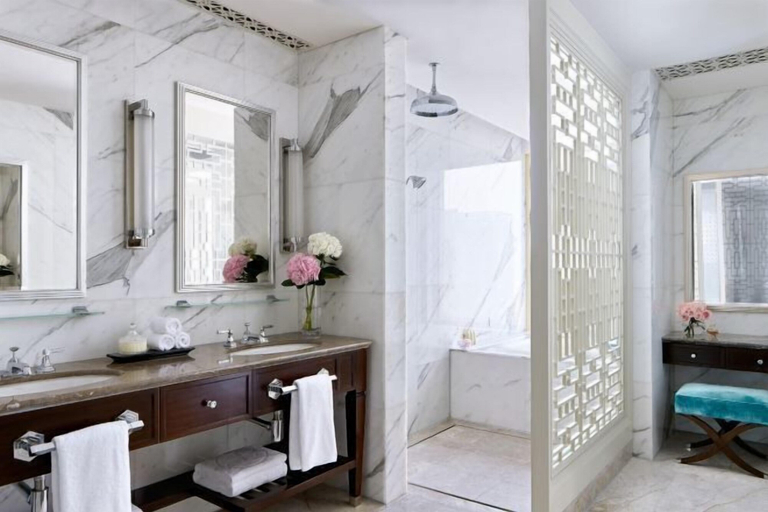 Bathroom 14