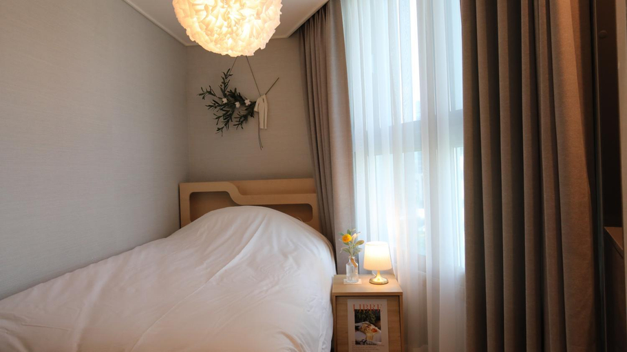 Bedroom 10