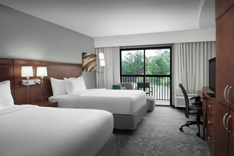 Bedroom 3, Courtyard by Marriott Hattiesburg, Lamar