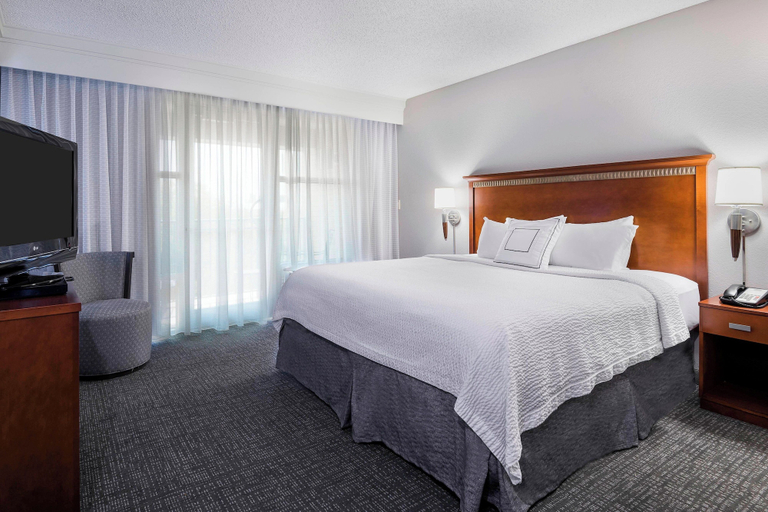 Bedroom 4, Courtyard by Marriott Little Rock Downtown, Pulaski