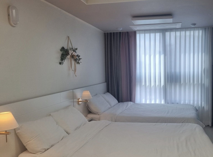 Bedroom 6