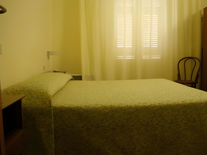 Bedroom 13