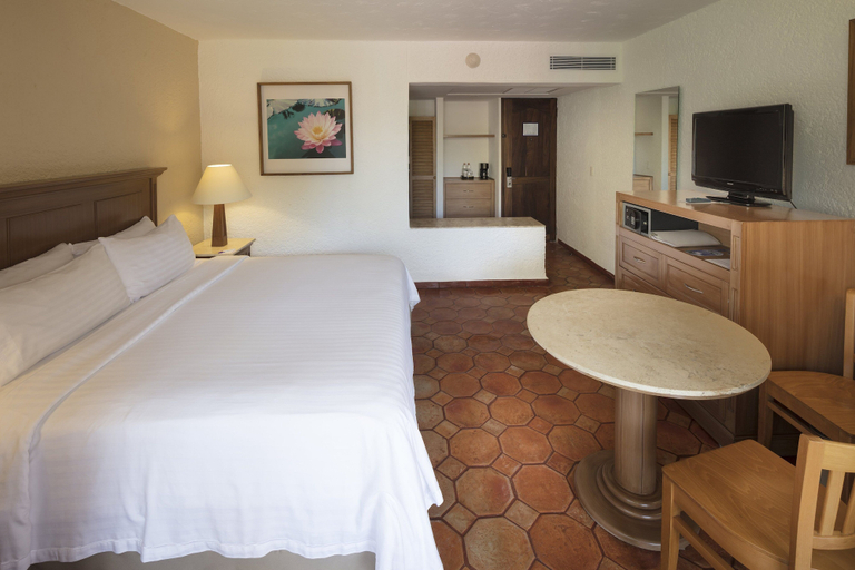 Bedroom 5, Holiday Inn Resort IXTAPA ALL-INCLUSIVE by IHG, José Azueta