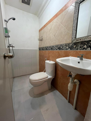 Bathroom 3