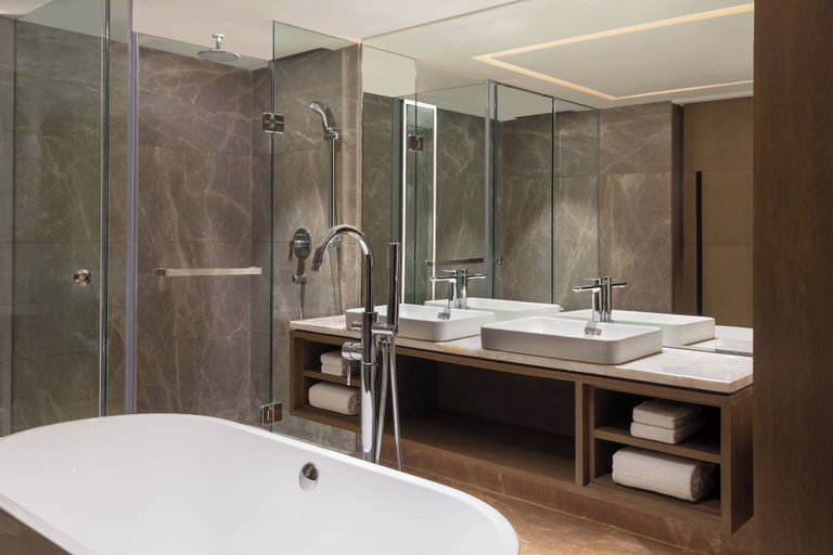 Bathroom 5, Courtyard by Marriott Amritsar, Amritsar
