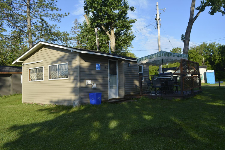 Trent River Cottages, Peterborough