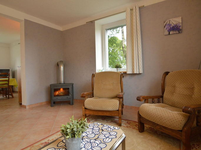 Others 4, Holiday Home With Garden, Heating, Barbecue, Liège