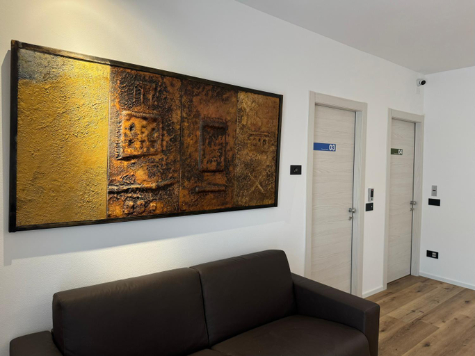 Others 5, AdisArtur Elegant B&B, Brescia