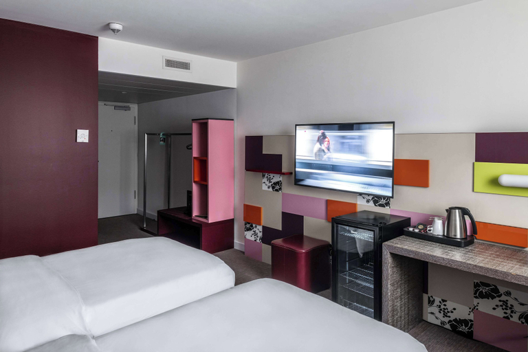Bedroom 9