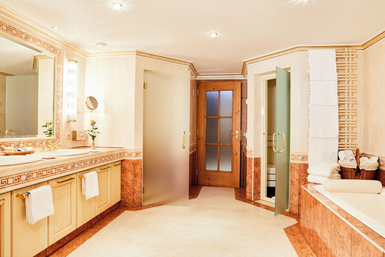 Bathroom 5, Hotel Salzburgerhof, Zell am See