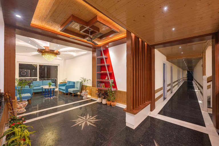 Public Area 3, Hotel Wood Stock Luxury, Solan