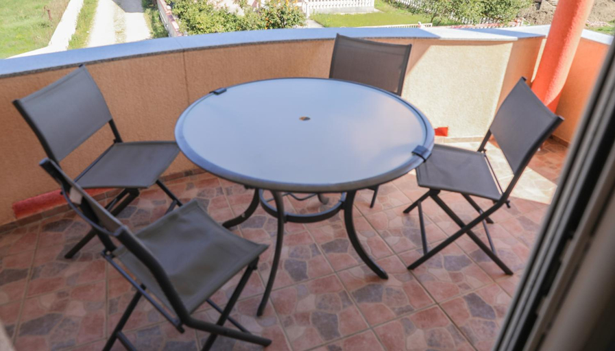 5, Villa Illyria