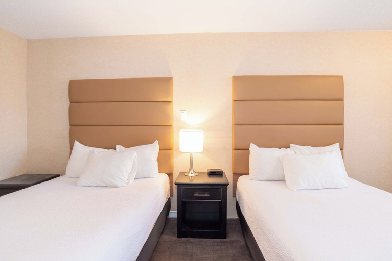 Bedroom 3, Sandman Hotel Cranbrook, East Kootenay