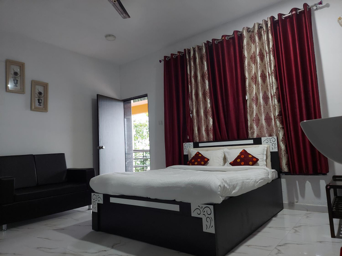 Bedroom 2, The Four Winds House, Nashik