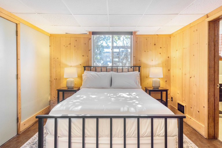 Bedroom 4, Asher by Avantstay Mountain Escape + Pool/spa, Buncombe