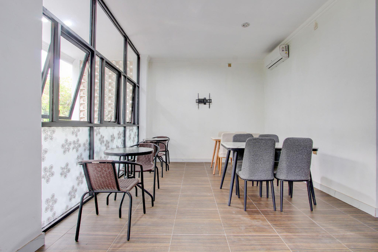Others 3, Capital O 93266 Palmier Hotel, Sleman