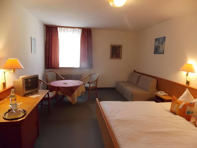 Bedroom 10
