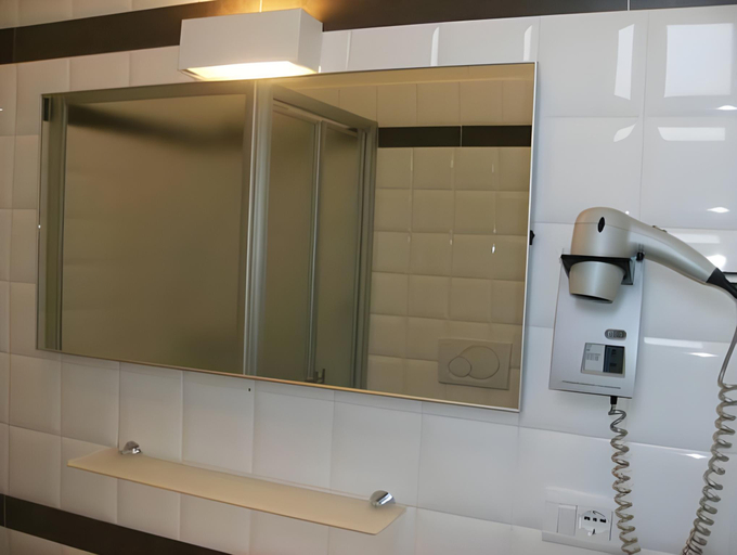 Bathroom 9