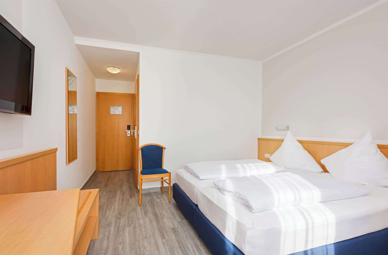 Bedroom 15