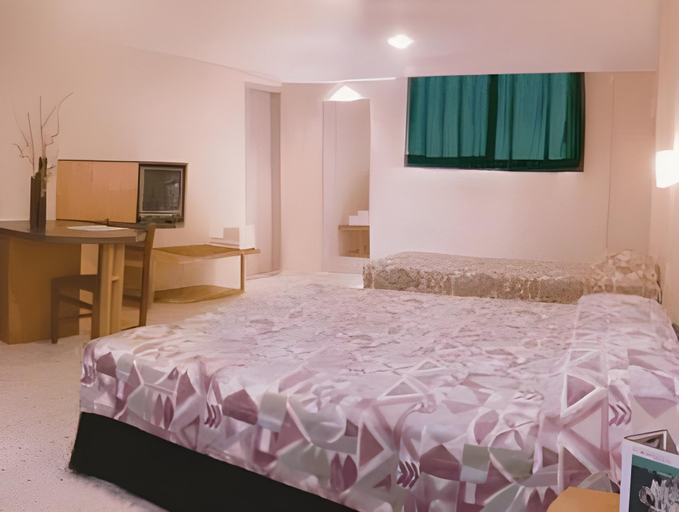 Bedroom 10