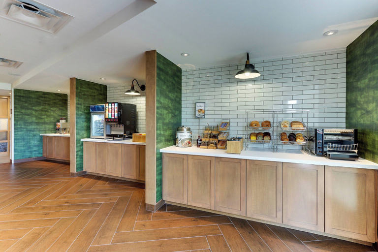 Food & Drinks 5, Fairfield Inn & Suites by Marriott Southport, Brunswick