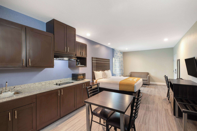 Others 5, Days Inn & Suites by Wyndham La Porte, Houston