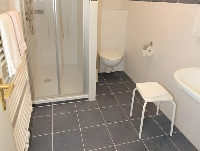 Bathroom 6