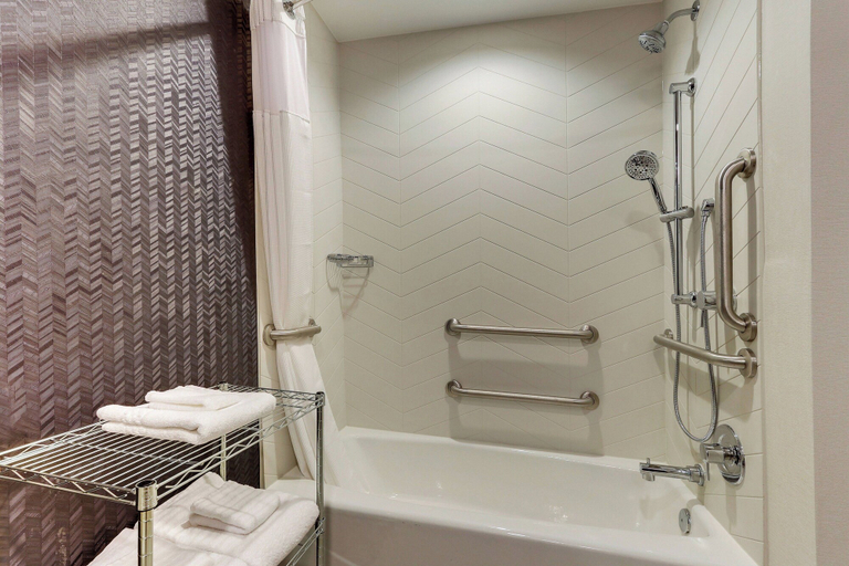 Bathroom 23