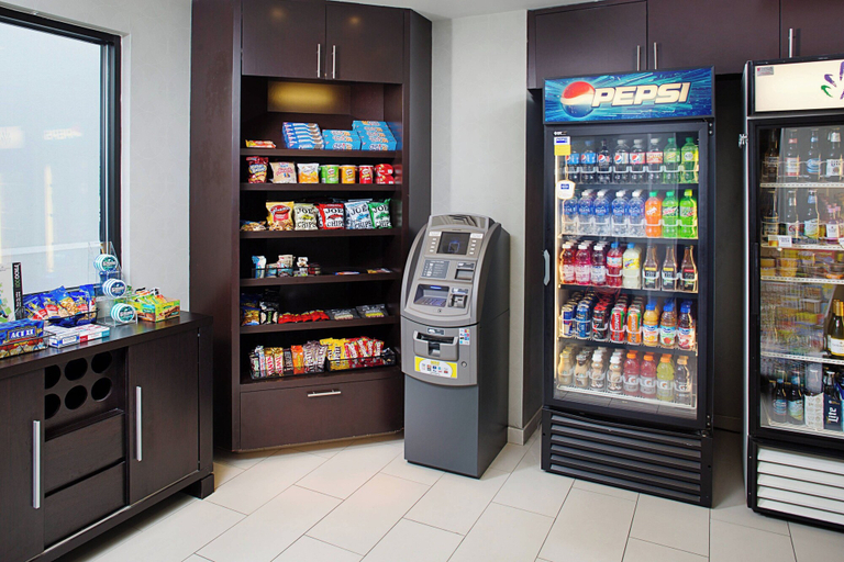 Food & Drinks 4, SpringHill Suites by Marriott Manchester-Boston Regional Airport, Hillsborough